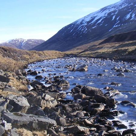 Glas Doire Lodge, Glen Roy Nature Reserve Ройбридж Екстериор снимка