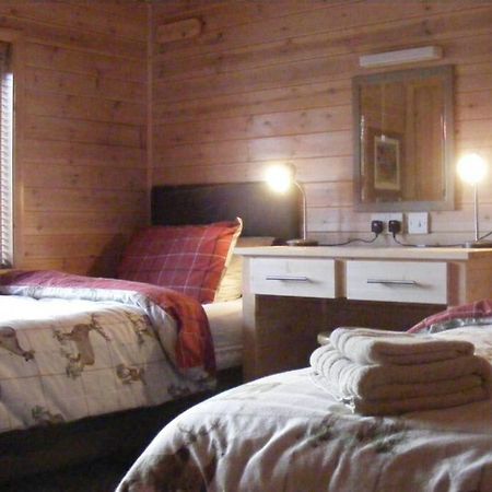 Glas Doire Lodge, Glen Roy Nature Reserve Ройбридж Екстериор снимка